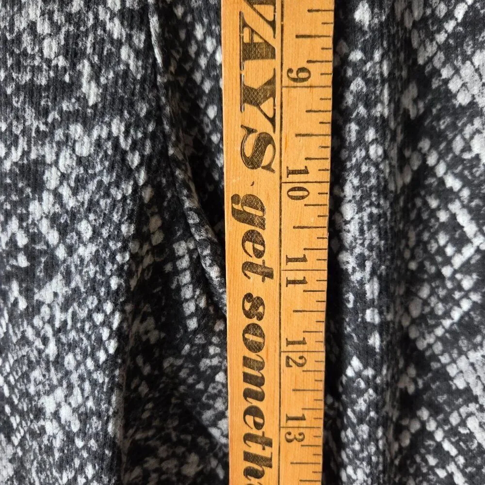 NWT MICHAEL KORS SNAKESKIN PATTERN PRINTED JOGGERS SIZE M